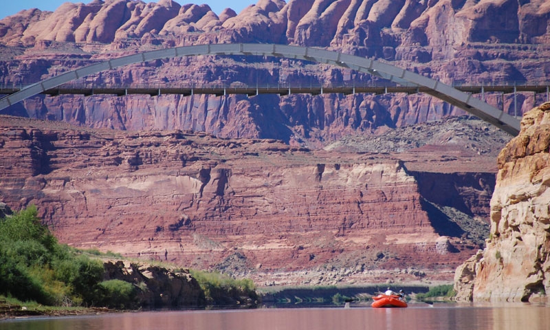 Rafting Cataract Canyon