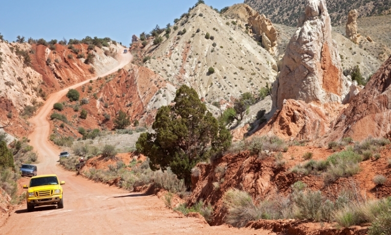 Driving Cottonwood Canyon Road